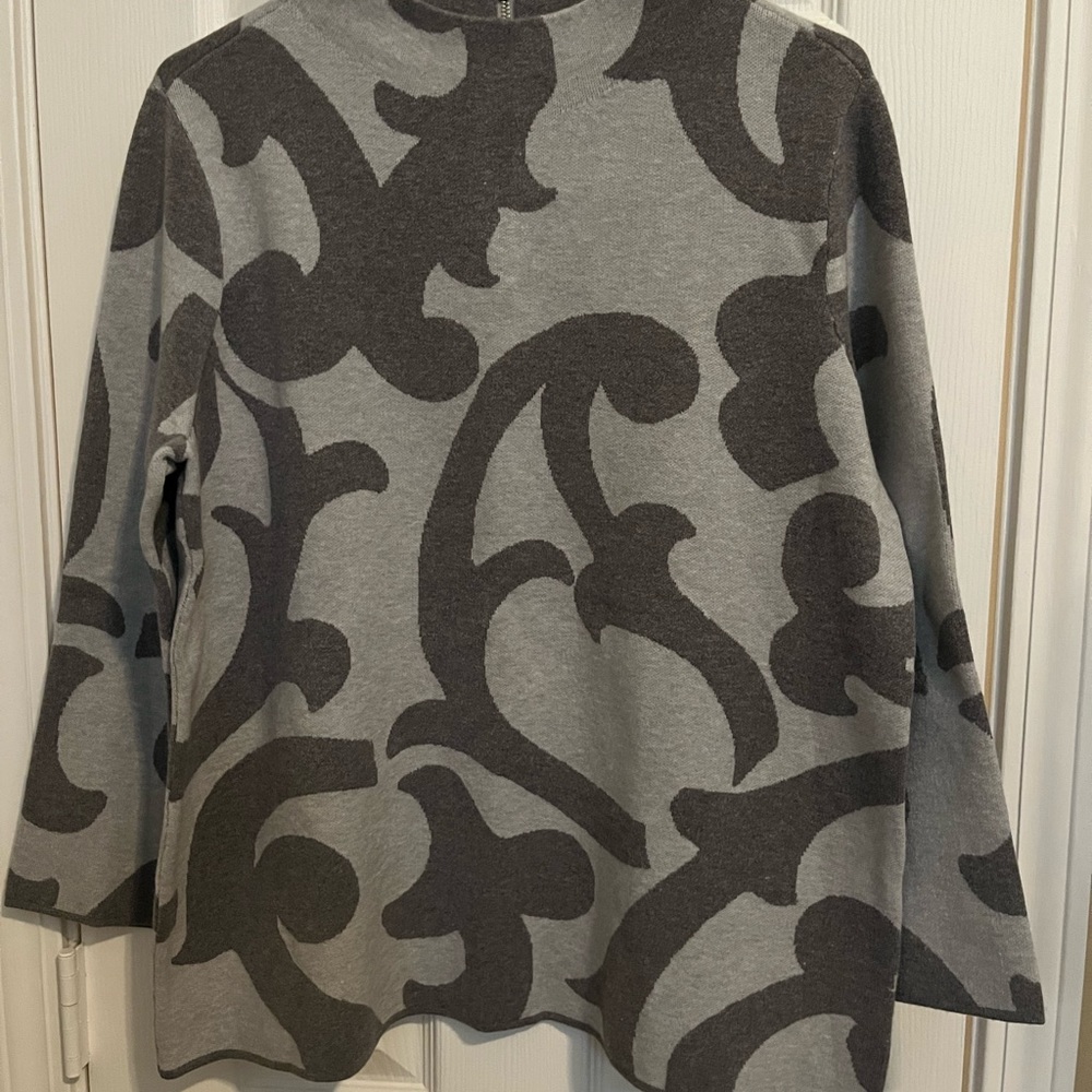 NWT Chico’s size 2 Gray Scroll Mock Neck Sweater